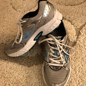 Saucony cohesion sneaker size 7.5 grey/blue